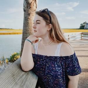 Meet your Posher, Bella